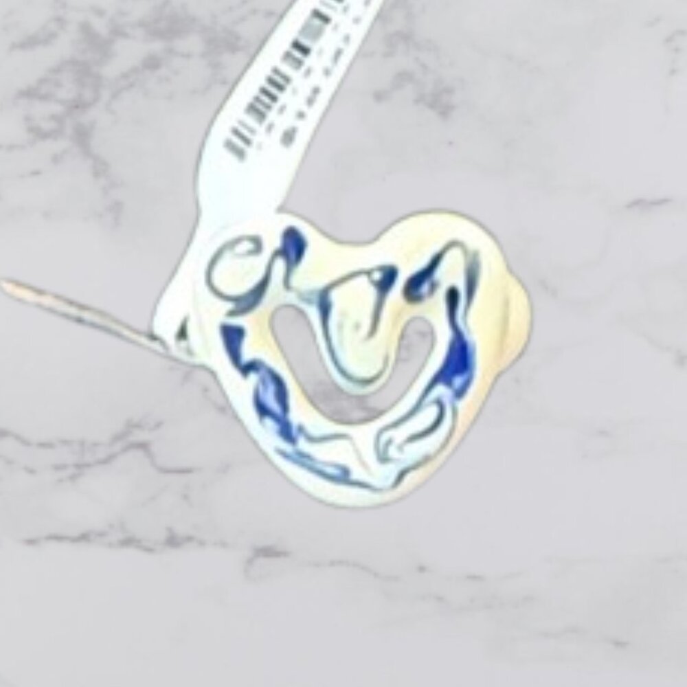 NWT Free People Porcelain Blue and White Heart-Shaped Ring